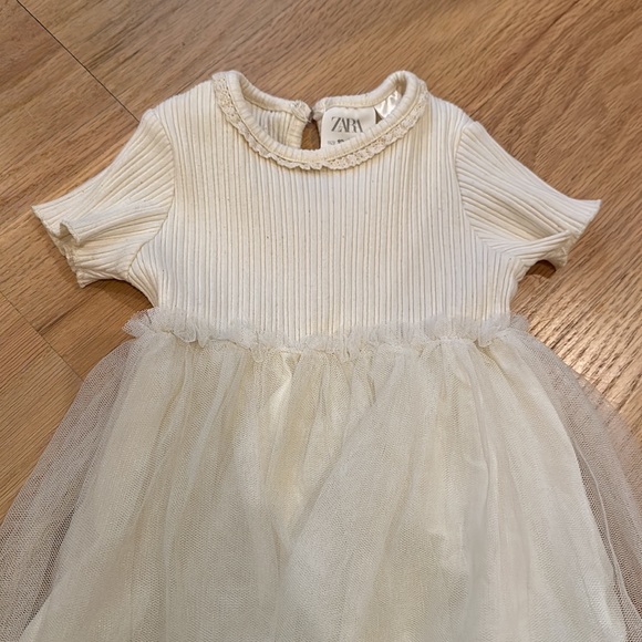 Zara Tulle Dress Cream size 12-18 months - Picture 4 of 9